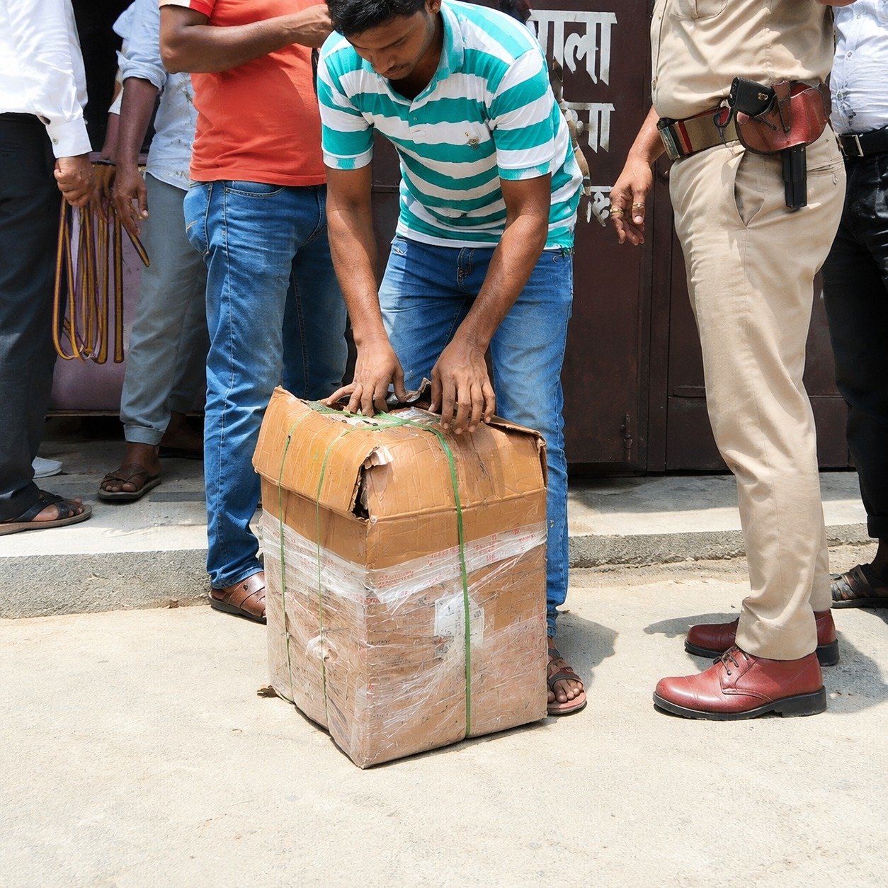 Assam Police Raid Dhubri Bookshop Over Alleged Objectionable Content | Breaking News Assam